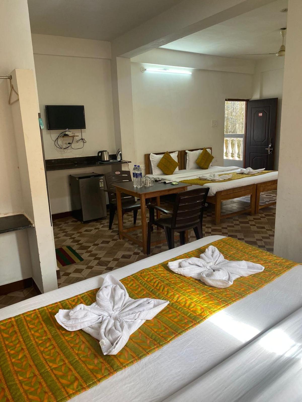 Crystal Hotel Calangute